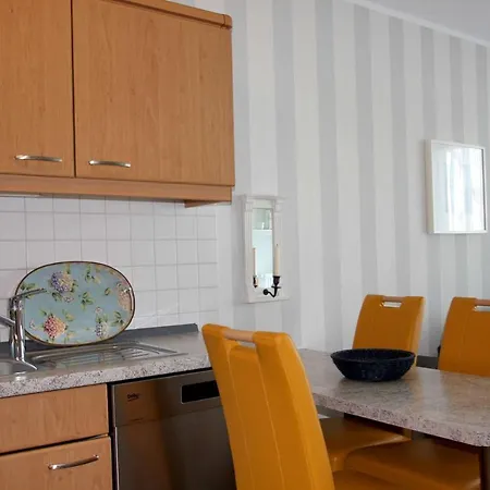 Balkon, gratis Nutzung vom AHOI Erlebnisbad und Sauna in Sellin - Villa Karola FeWo 12