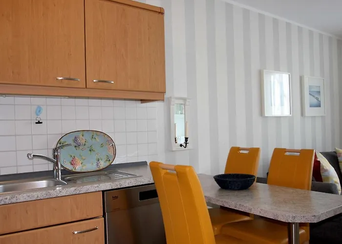 Karola 12 Mit Sauna- Und Schwimmbadnutzung Im Ahoi Sellin